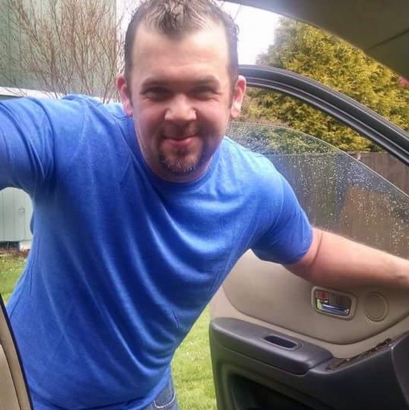 Meet your Posher, Troy - Picture 6 of 8